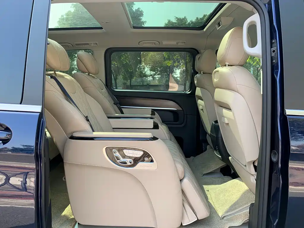 Mercedes-Benz V-Class V 260 Premium Edition, фото 17