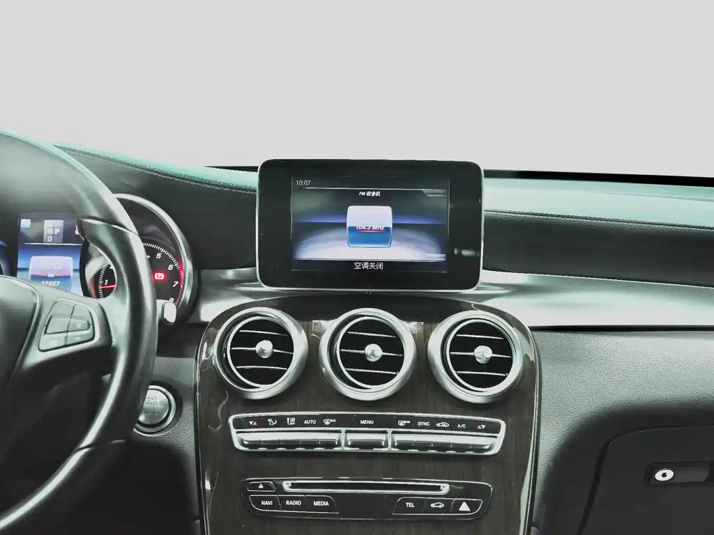 Mercedes-Benz GLC — миниатюра 8