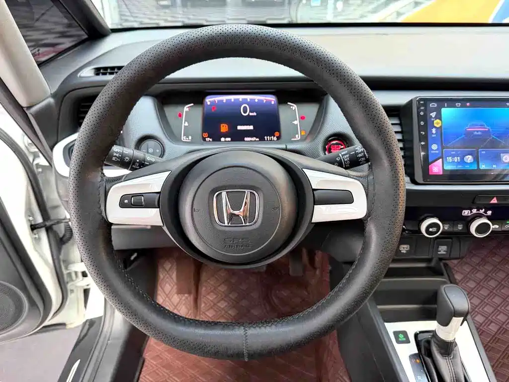Honda Fit — миниатюра 8