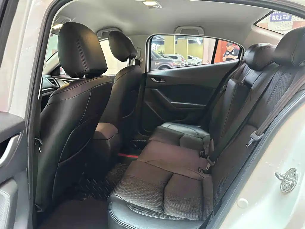 Mazda Mazda3 3 2017 1.5L AT Comfort V
