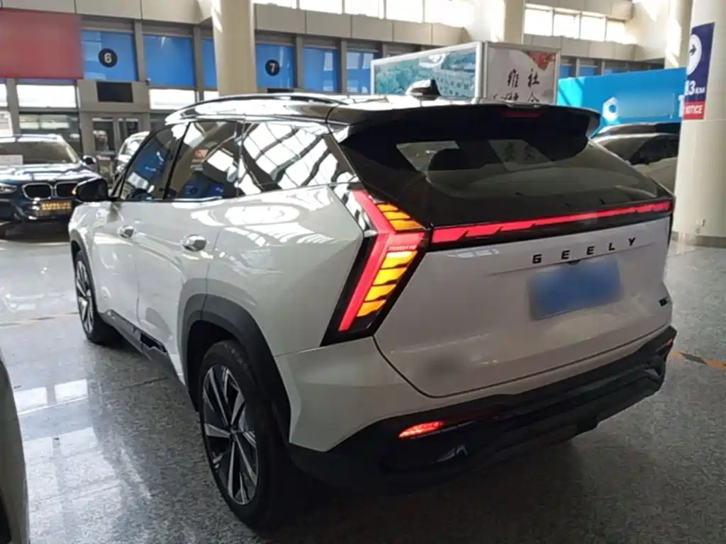 Geely Boyue L — миниатюра 5