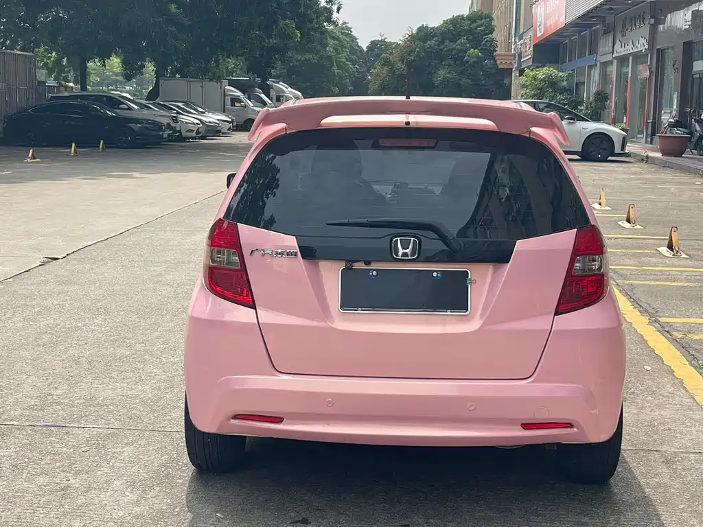 Honda Fit — миниатюра 11