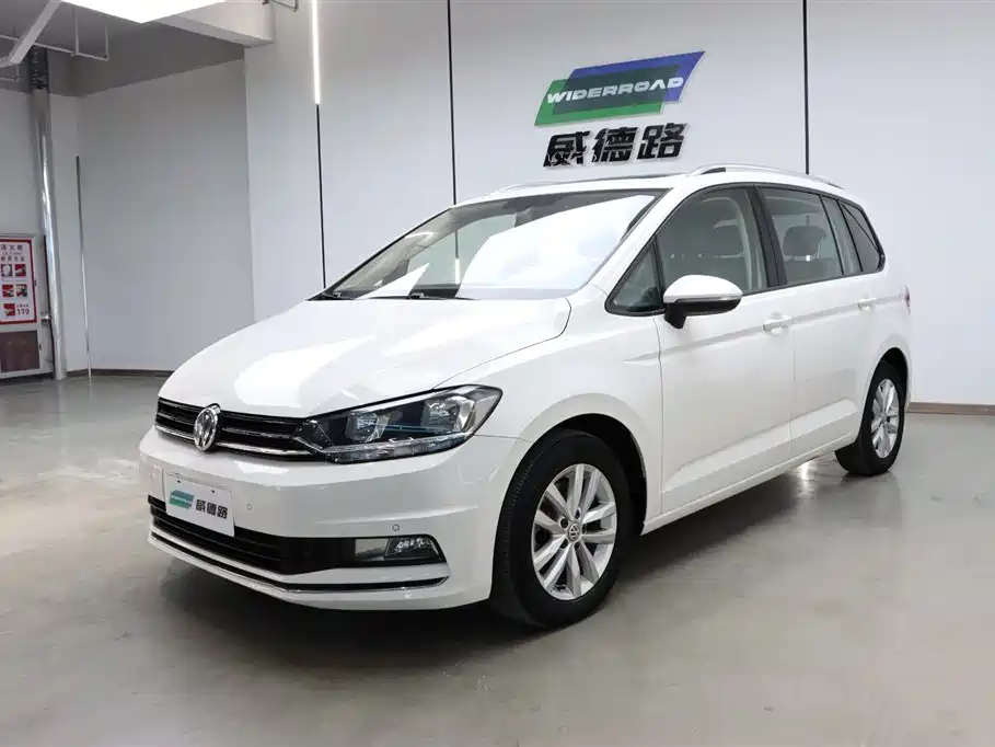 Купить Volkswagen Touran