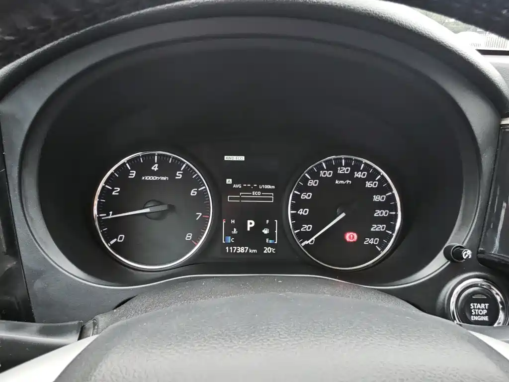 Mitsubishi Outlander (Import) — миниатюра 4