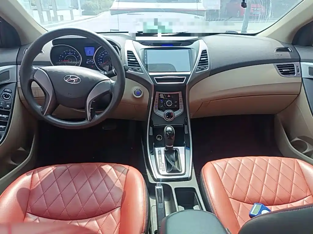 Hyundai Elantra Langdong — миниатюра 14