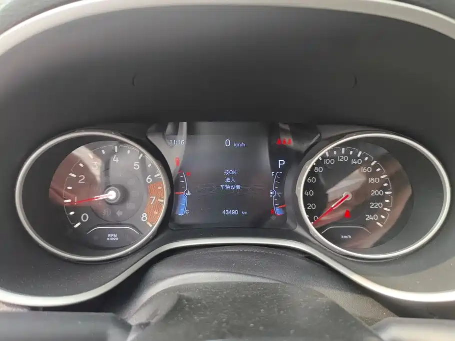 Jeep Compass — миниатюра 13