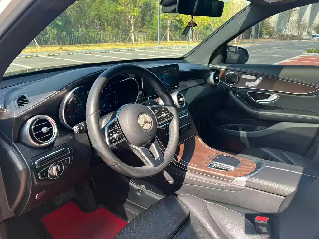 Mercedes-Benz GLC 2020 GLC 260 L 4MATIC Luxury