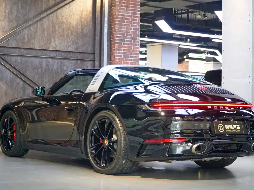 Porsche 911 2023 Targa 4 3.0T