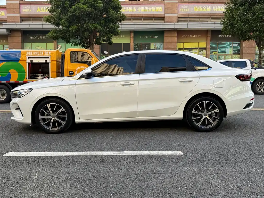 Geely Emgrand — фотографии объявления, Фото 12
