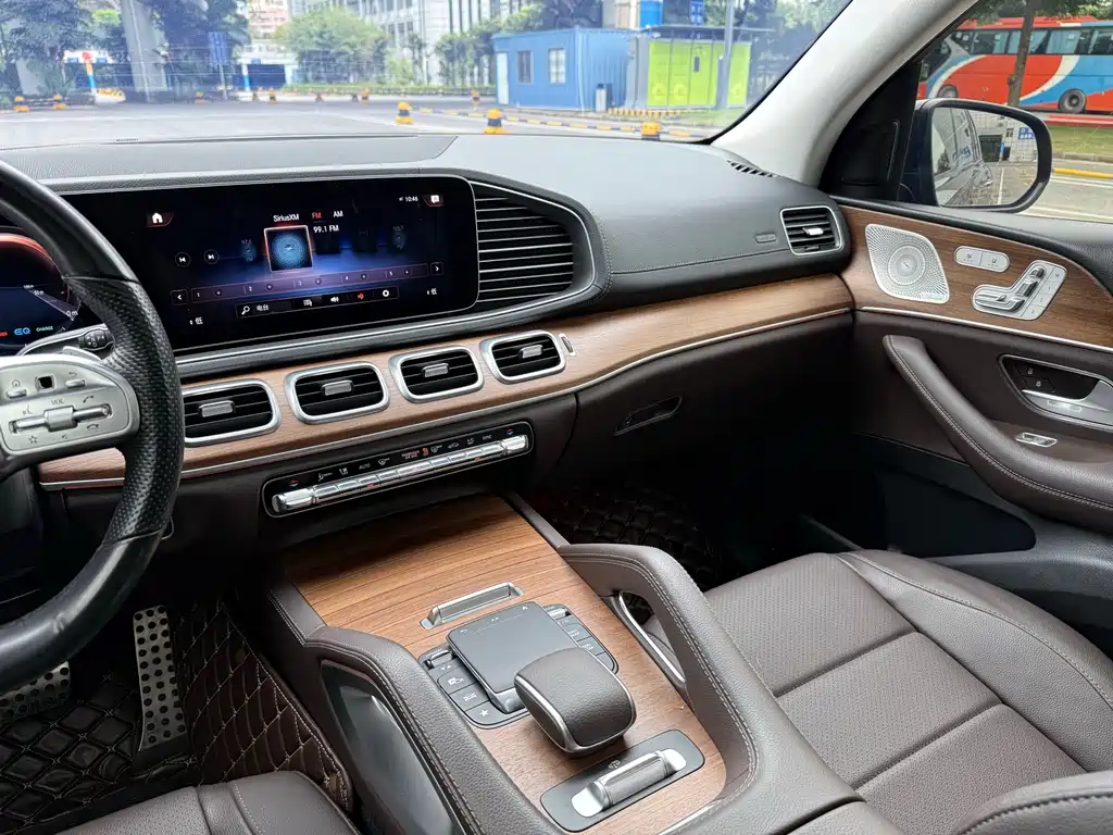 Mercedes-Benz GLS 2023 — фото 10