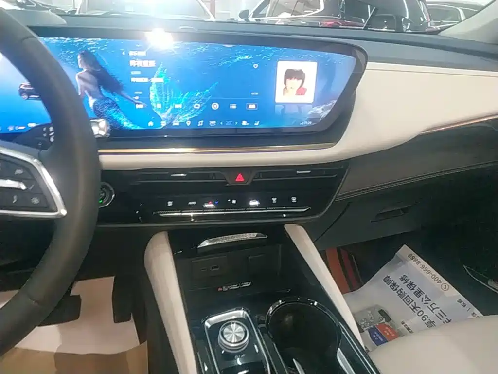 Buick Envision Plus — миниатюра 13
