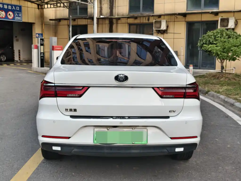 BYD Qin NEV — миниатюра 6
