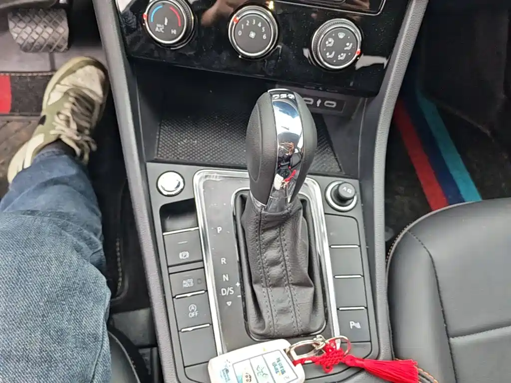 Volkswagen Bora — миниатюра 14