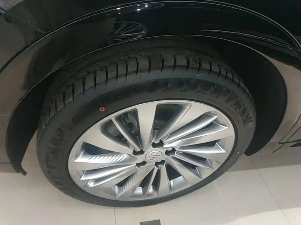 Buick Envision Plus — миниатюра 23