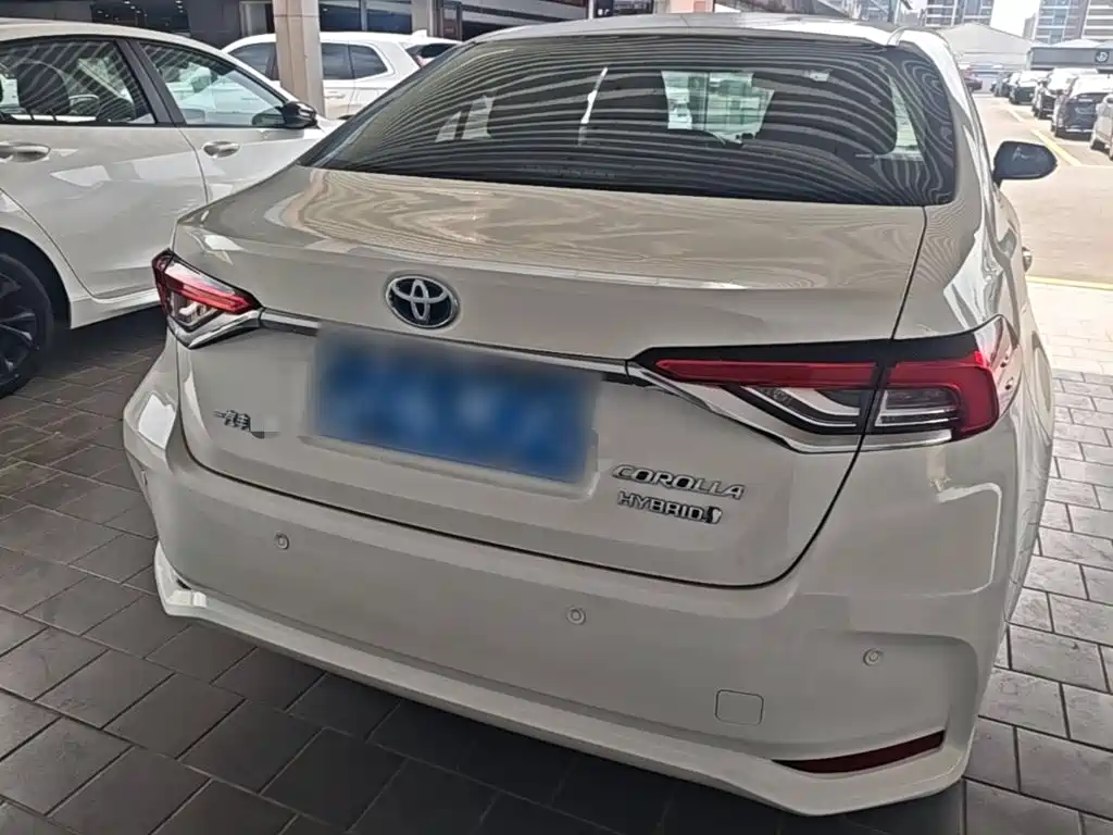 Toyota Corolla — миниатюра 6