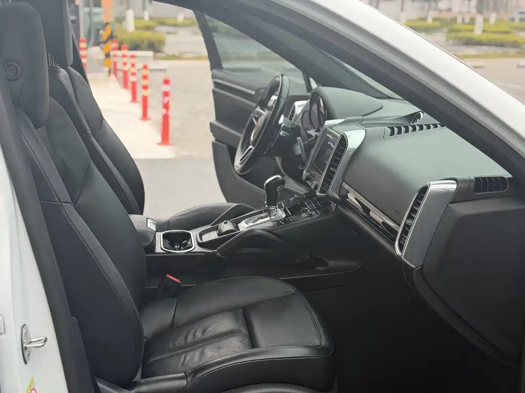 Porsche Cayenne 2016 Cayenne 3.0T