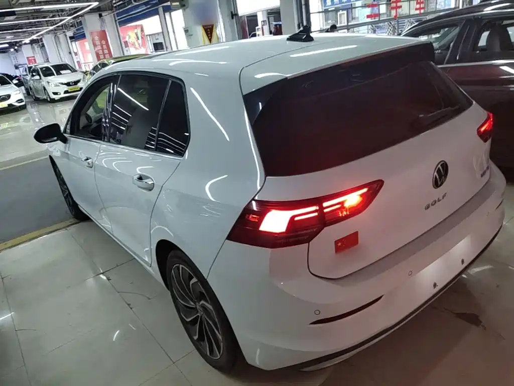 Volkswagen Golf — миниатюра 5