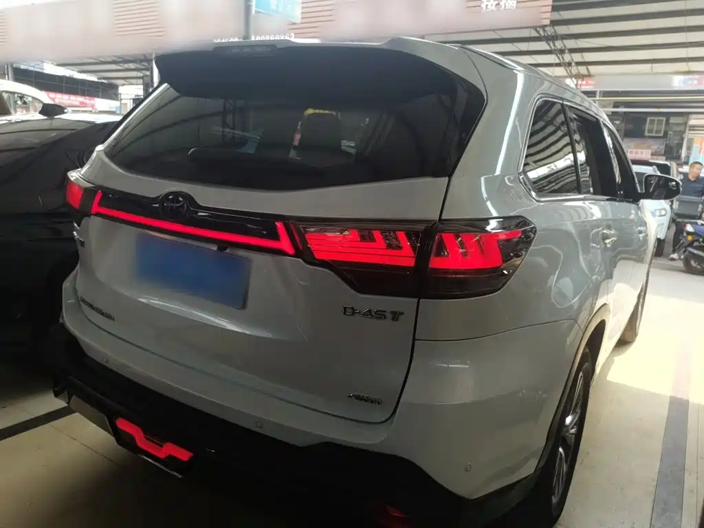 Toyota Highlander — миниатюра 5
