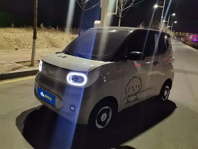 WULING AUTOMOBILE HONGGUANG MINIEV 2025