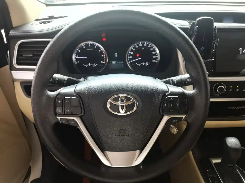 Toyota Highlander — миниатюра 7