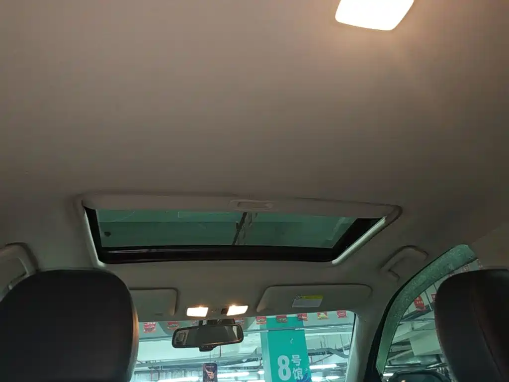 Mitsubishi Outlander — миниатюра 18