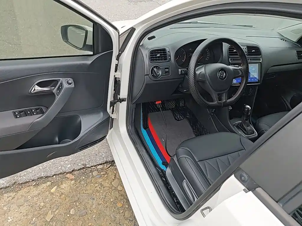 Volkswagen Polo — миниатюра 16