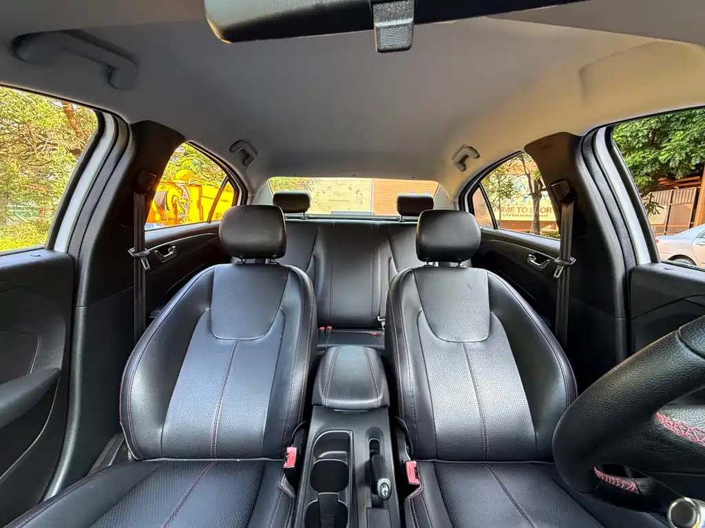 Chery Arrizo 5 — миниатюра 10