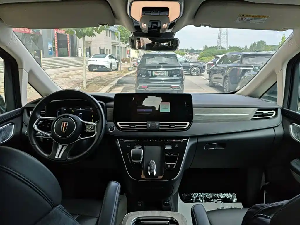 Hongqi Hongqi HQ9 PHEV — миниатюра 10