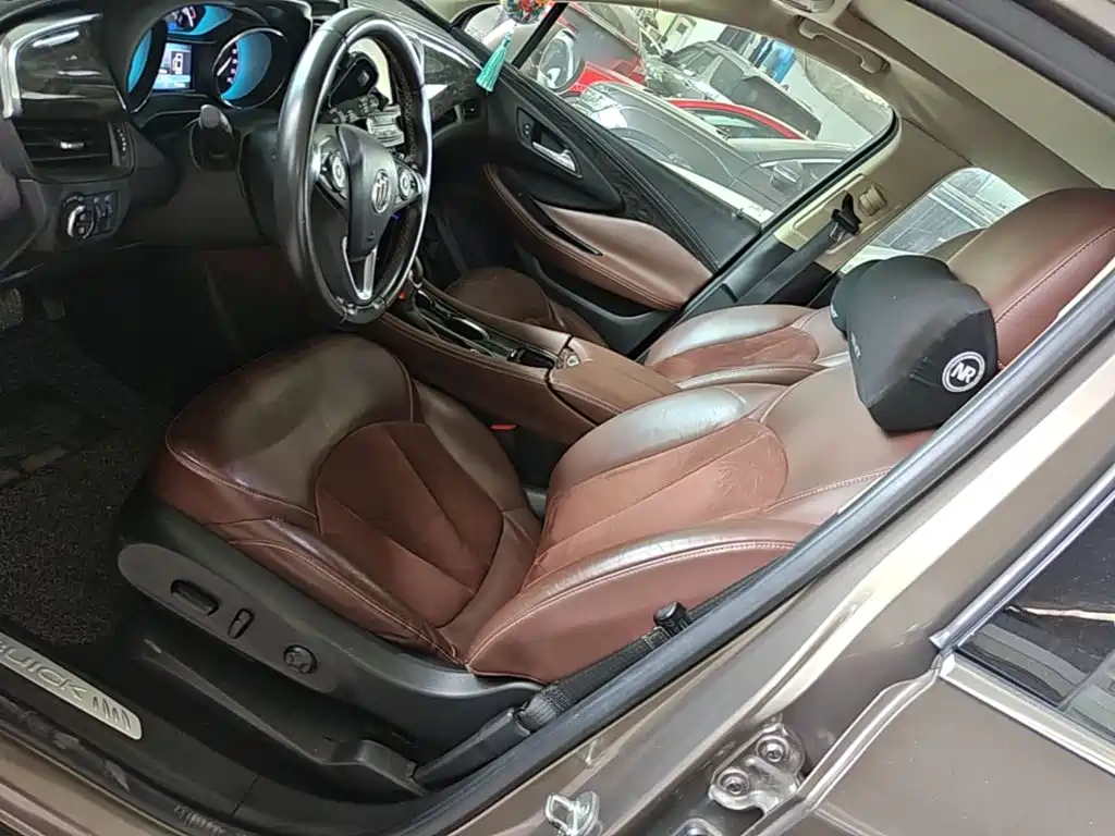 Buick Envision Plus — миниатюра 15