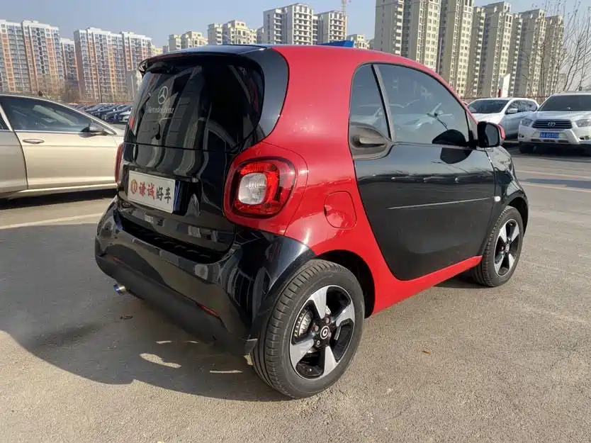 smart Smart Fortwo — миниатюра 8