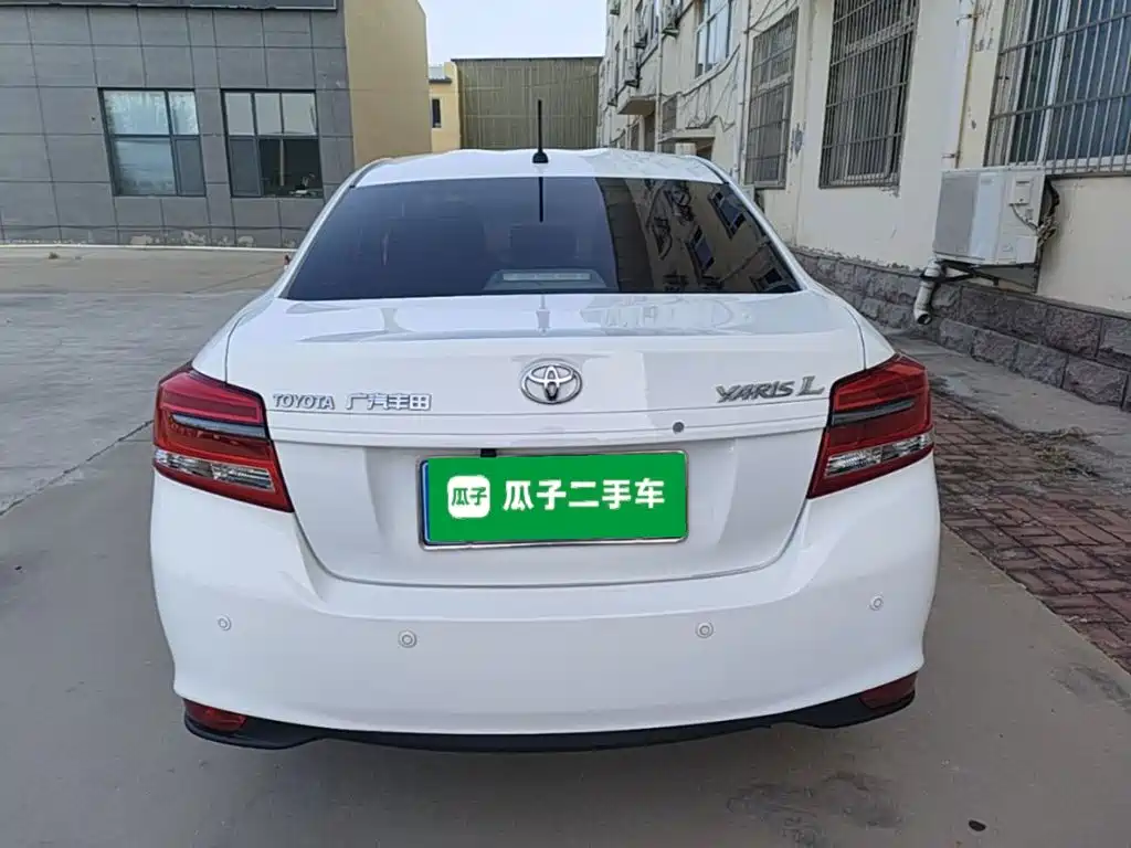 Toyota Yaris L — миниатюра 6