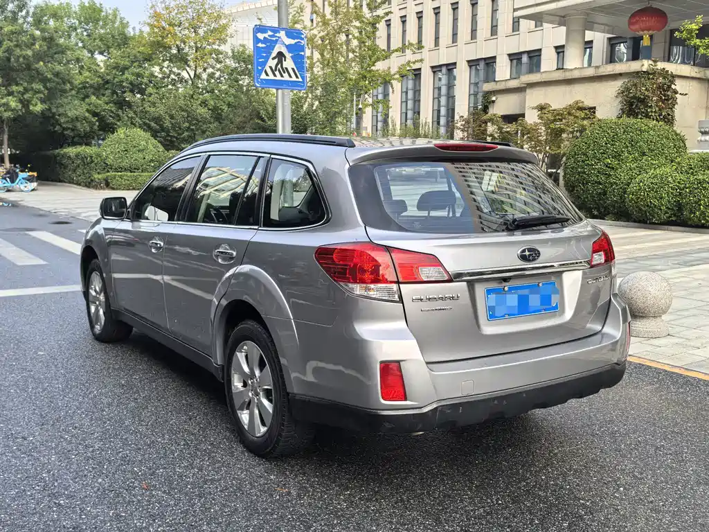 Subaru Outback — миниатюра 3