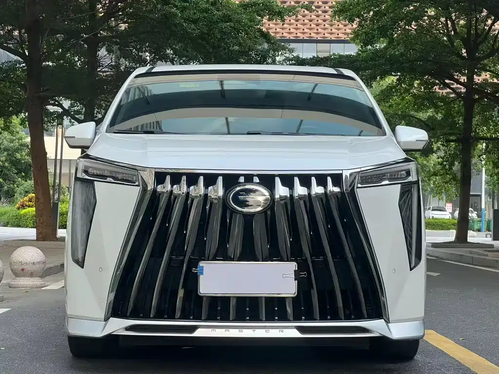 GAC M8