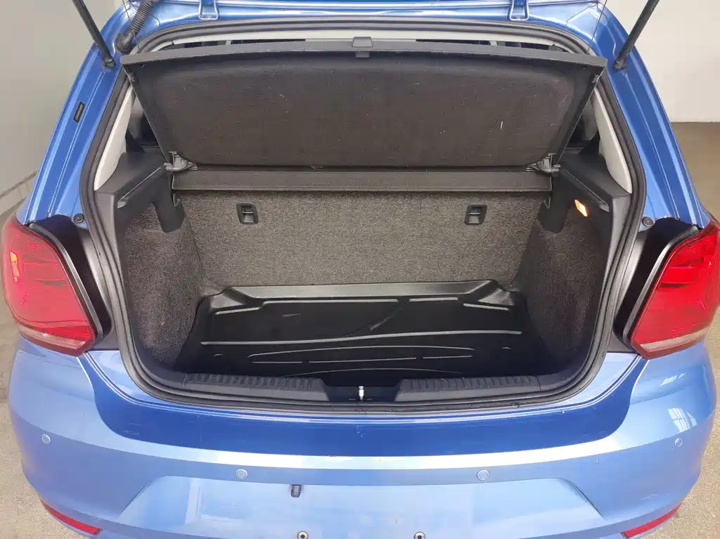 Volkswagen Polo — миниатюра 7