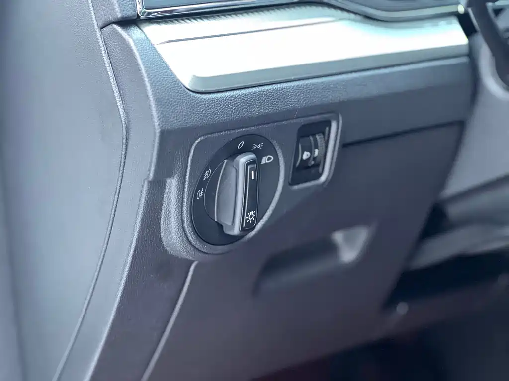 Volkswagen Lamando — миниатюра 11