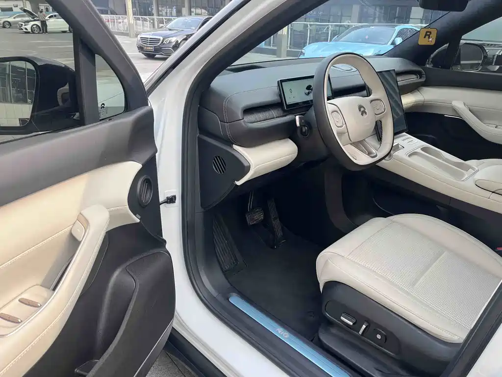 NIO NIO ES6