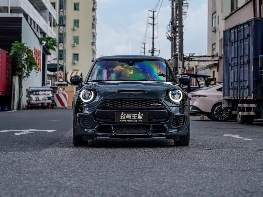 MINI JCW