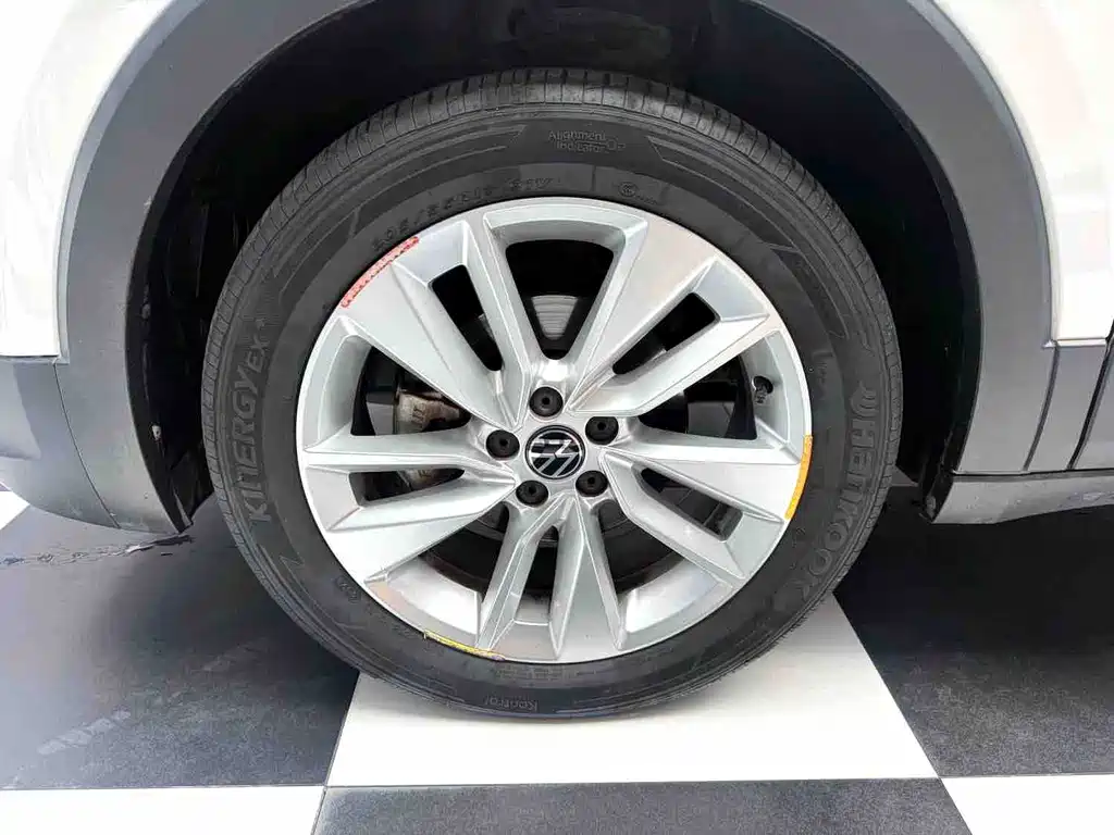 Volkswagen T-Cross — миниатюра 4