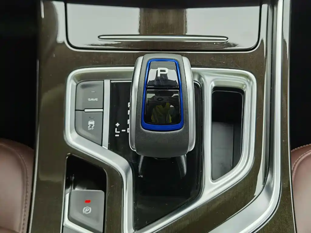 Geely Jia Ji New Energy — миниатюра 13