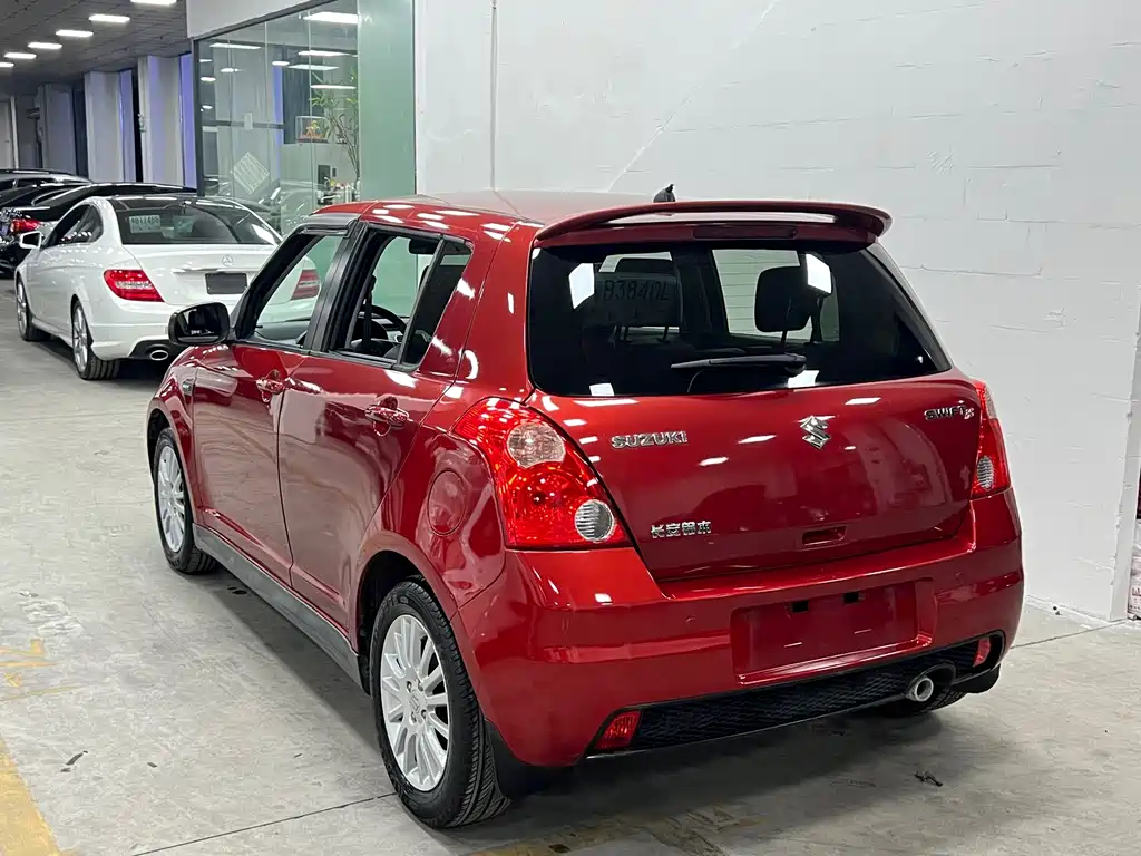 Suzuki Swift — миниатюра 4