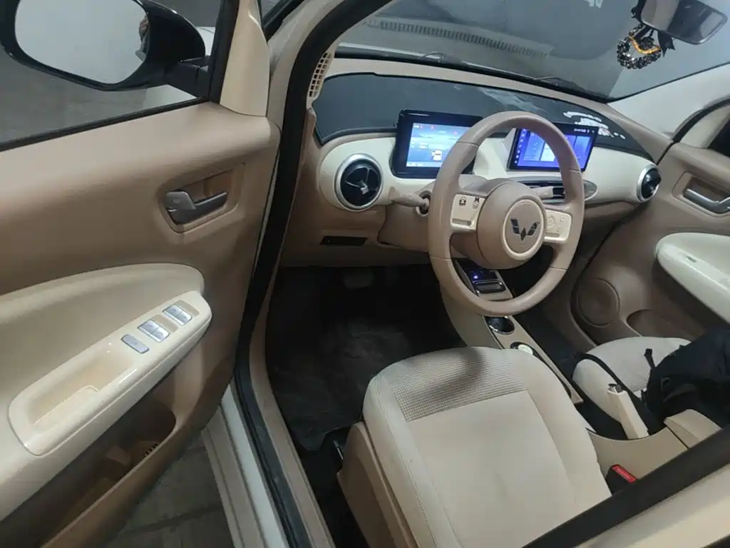 Wuling MINIEV — миниатюра 16