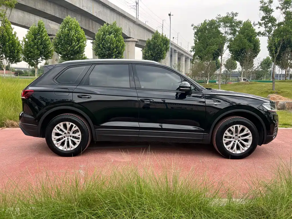 Volkswagen Touareg — миниатюра 6
