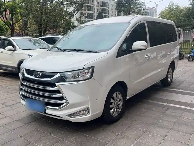 JAC Refine Refine M4