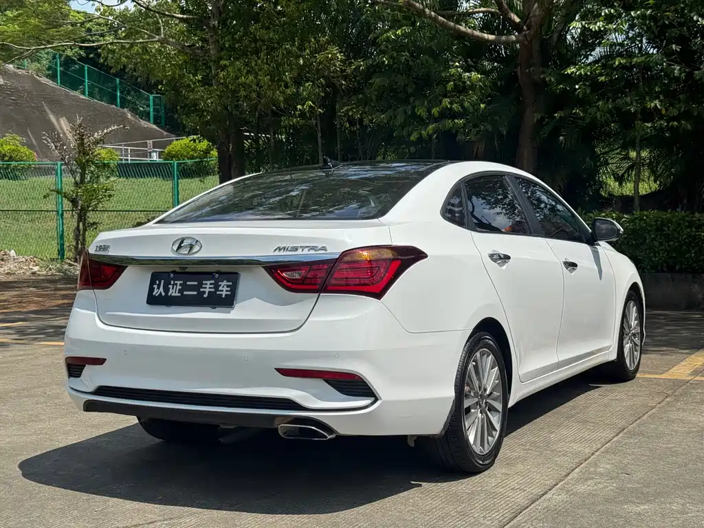Hyundai Mistra — миниатюра 18