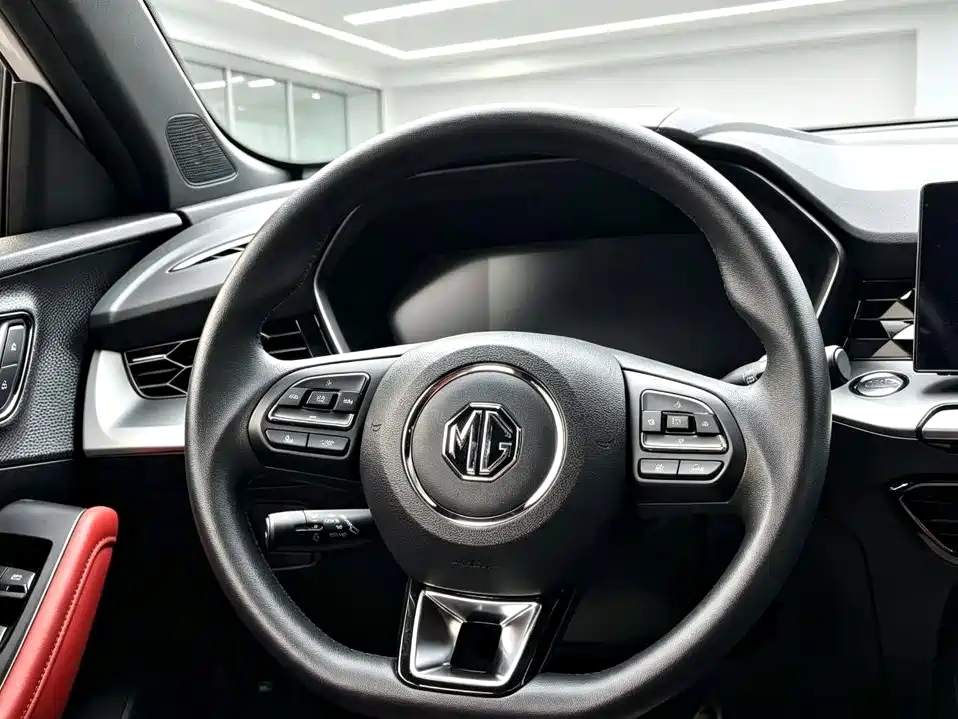 MG MG5 — миниатюра 4
