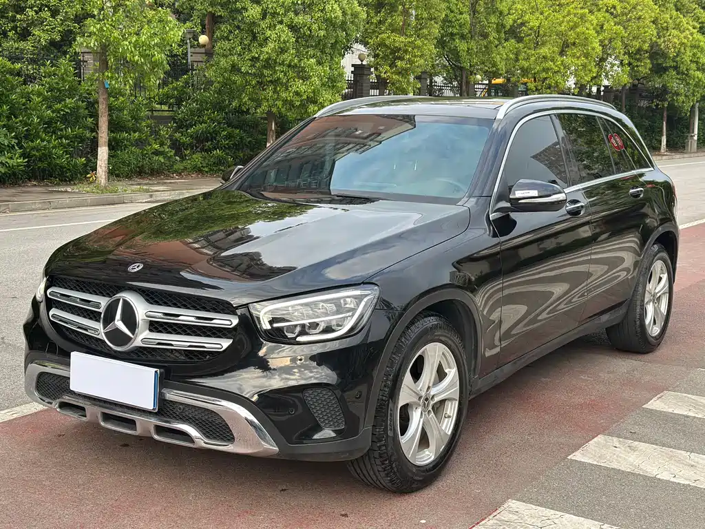 Купить Mercedes-Benz GLC