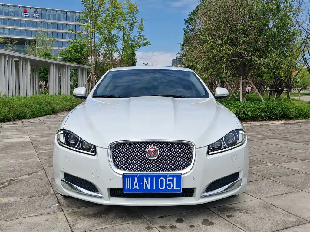 Jaguar XF — миниатюра 2