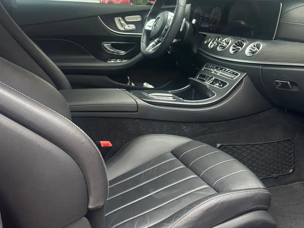 Mercedes-Benz E-Class (Import) — миниатюра 9