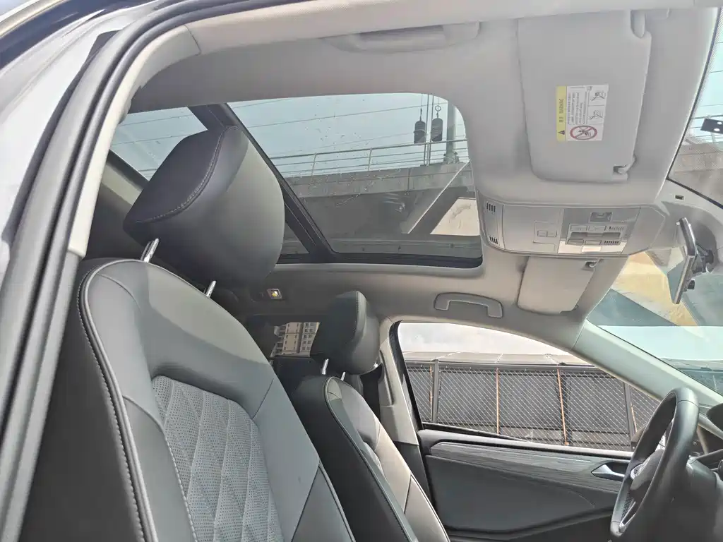 Volkswagen Sagitar — миниатюра 17