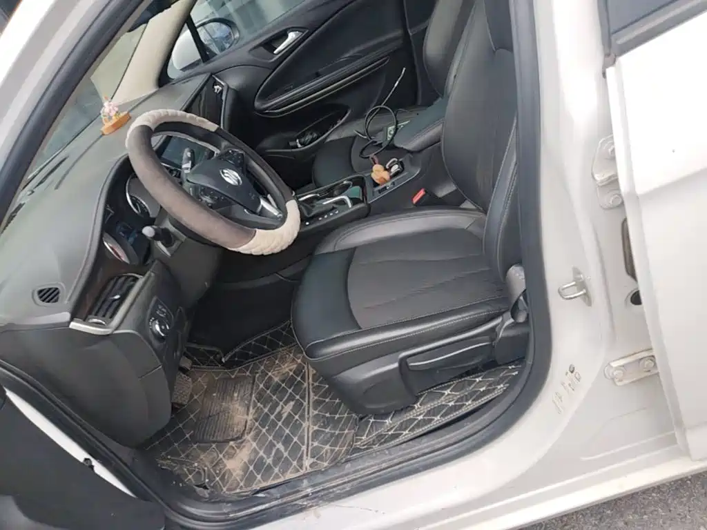 Buick Verano — миниатюра 8